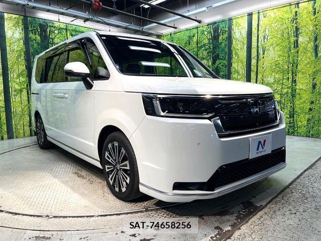 Honda STEP WGN 2022-06 8686646-16