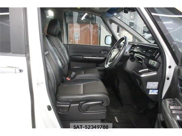 Honda STEP WGN 2020-02 8686647-25