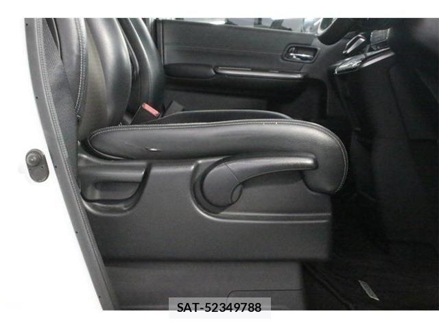 Honda STEP WGN 2020-02 8686647-26