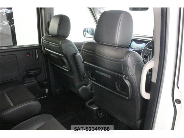 Honda STEP WGN 2020-02 8686647-29