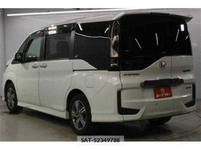 Honda STEP WGN 2020-02 8686647-6
