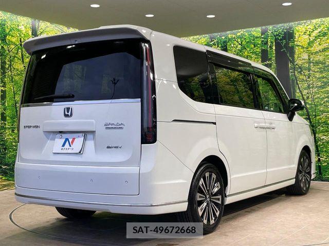 Honda STEP WGN 2022-07 8746038-17
