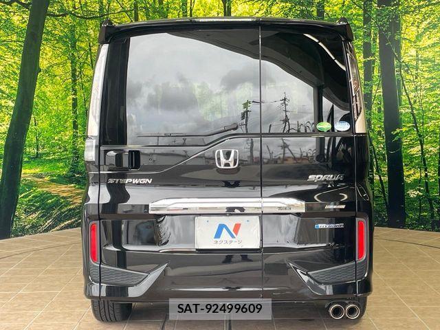 Honda STEP WGN 2018-06 8746040-16