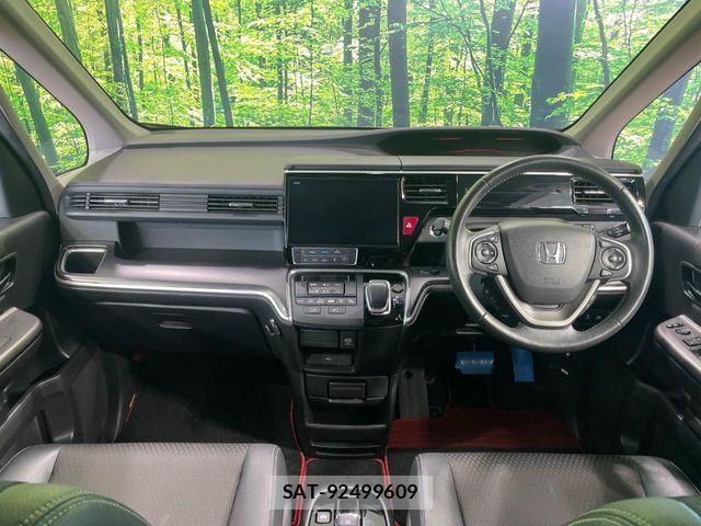 Honda STEP WGN 2018-06 8746040-1