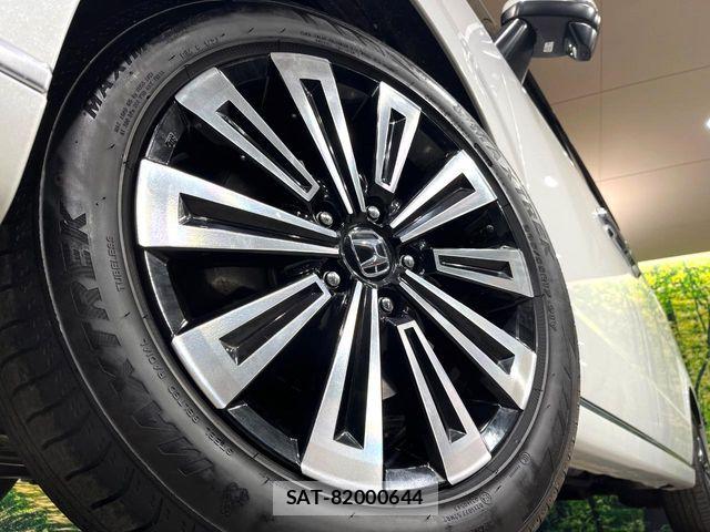 Honda STEP WGN 2023-12 8746034-13
