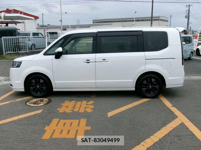 Honda STEP WGN 2022-05 8746041-1