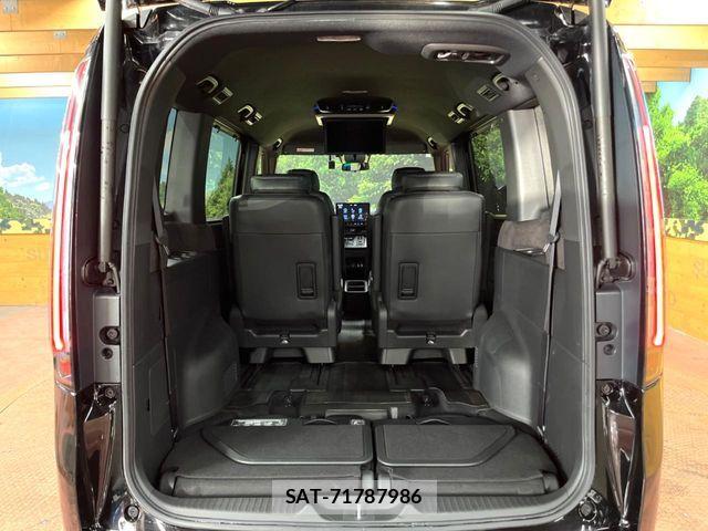 Honda STEP WGN 2024-01 8746030-10