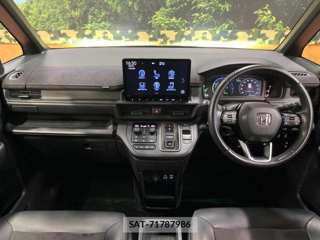 Honda STEP WGN 2024-01 8746030-1