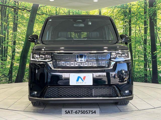 Honda STEP WGN 2023-08 8746036-14