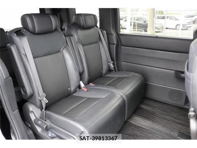 Honda STEP WGN 2022-12 8746039-14