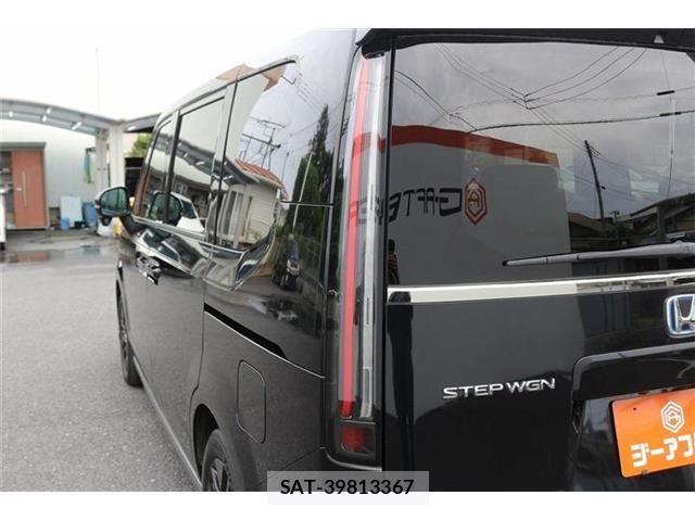 Honda STEP WGN 2022-12 8746039-28