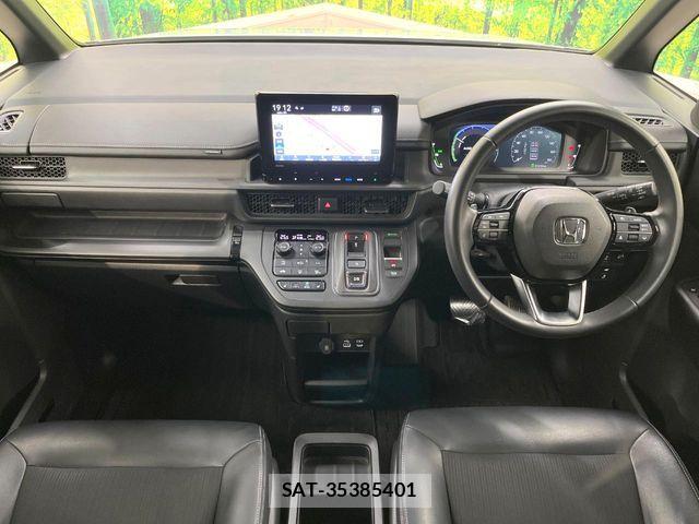 Honda STEP WGN 2024-05 8746035-1