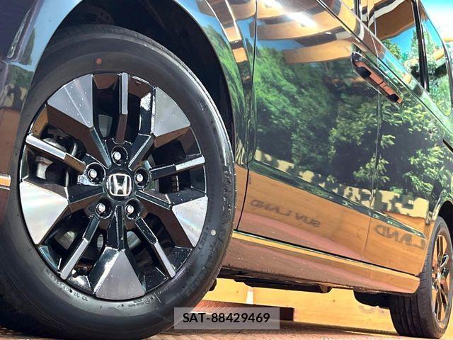 Honda STEP WGN 2023-09 8782163-14