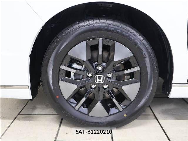 Honda STEP WGN 2026-04 8782165-15
