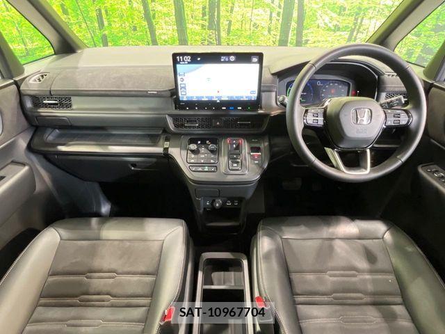 Honda STEP WGN 2024-05 8782153-1