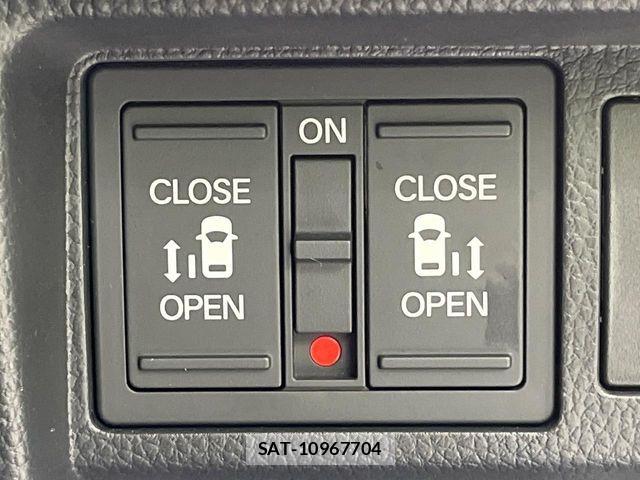 Honda STEP WGN 2024-05 8782153-5