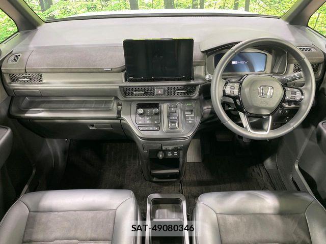 Honda STEP WGN 2024-02 8782160-1