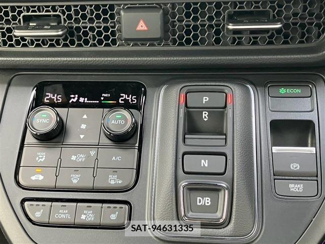 Honda STEP WGN 2026-08 8782152-19