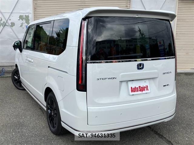 Honda STEP WGN 2026-08 8782152-6