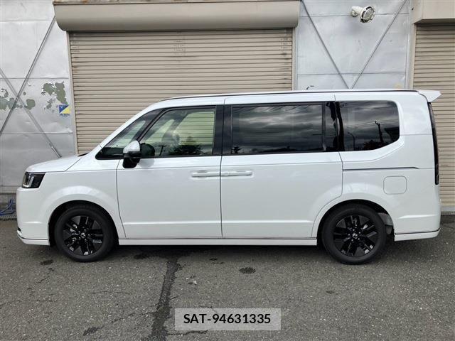 Honda STEP WGN 2026-08 8782152-7