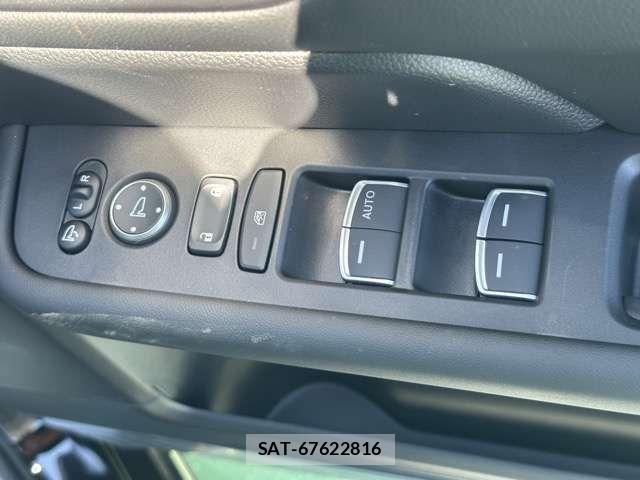 Honda STEP WGN 2026-04 8797582-15