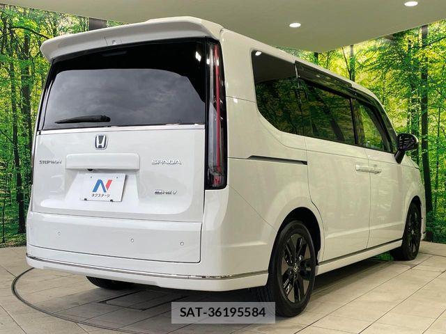 Honda STEP WGN 2023-09 8831779-18