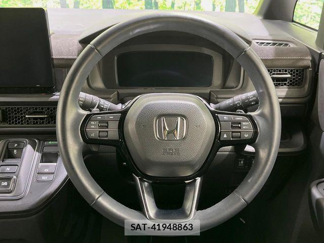 Honda STEP WGN 2023-11 8831766-12