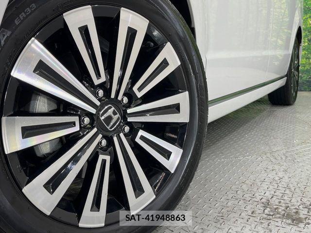 Honda STEP WGN 2023-11 8831766-13