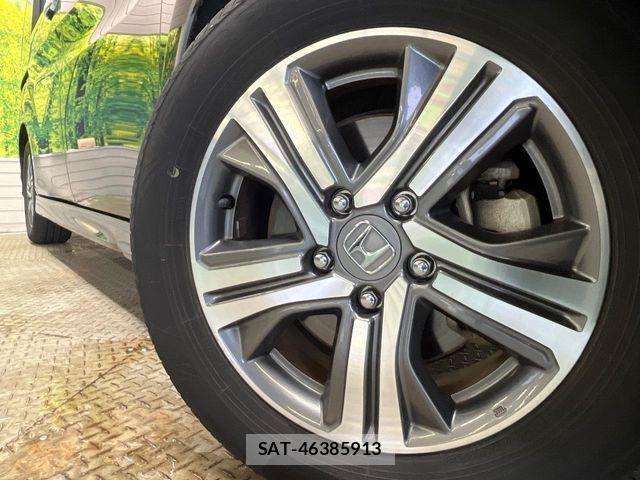 Honda STEP WGN 2018-05 8831780-13
