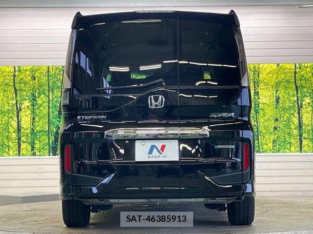 Honda STEP WGN 2018-05 8831780-15