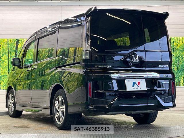 Honda STEP WGN 2018-05 8831780-17