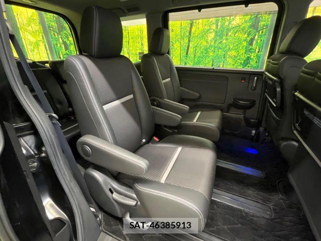 Honda STEP WGN 2018-05 8831780-8