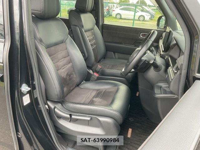 Honda STEP WGN 2023-12 8831774-9