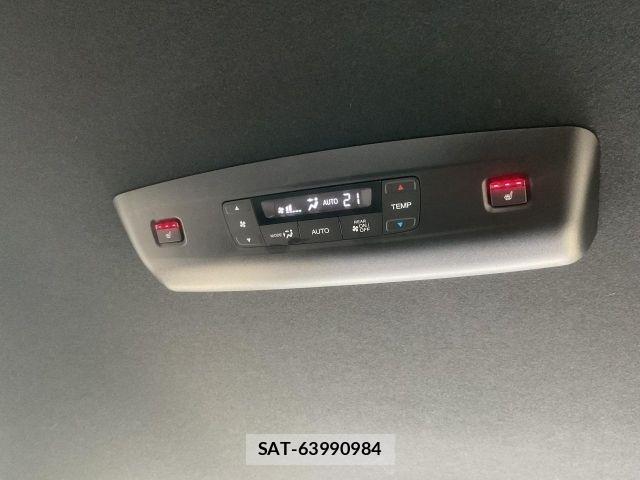 Honda STEP WGN 2023-12 8831774-23