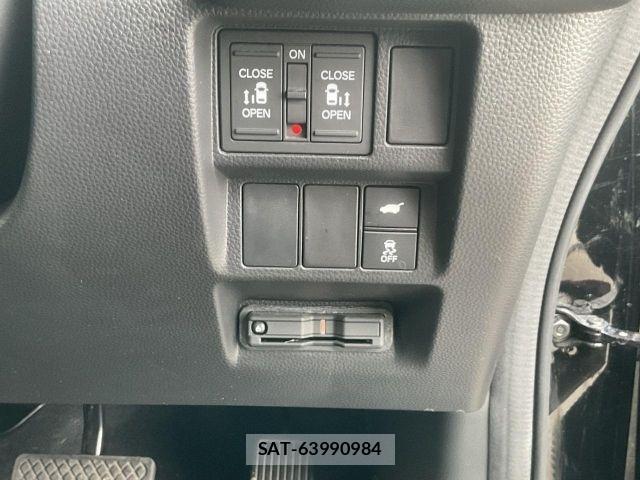 Honda STEP WGN 2023-12 8831774-8