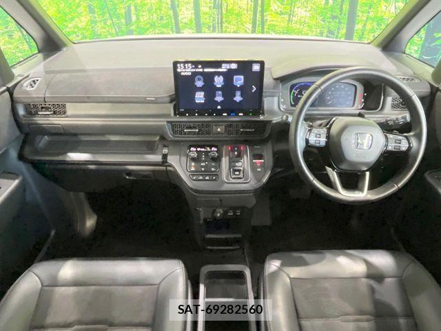 Honda STEP WGN 2023-12 8872123-1