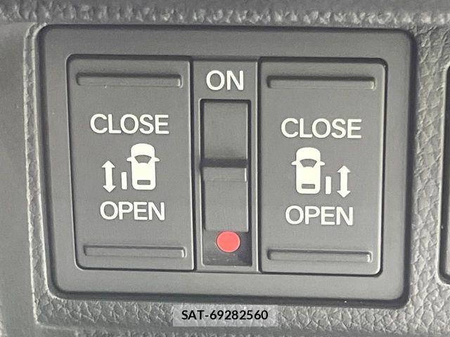 Honda STEP WGN 2023-12 8872123-5