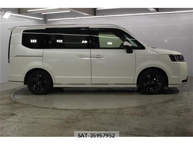 Honda STEP WGN 2024-06 8872126-3