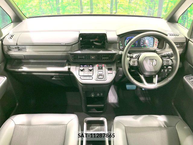 Honda STEP WGN 2026-08 8872125-1