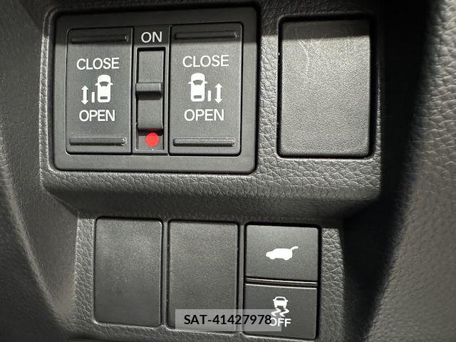 Honda STEP WGN 2023-10 8882314-20