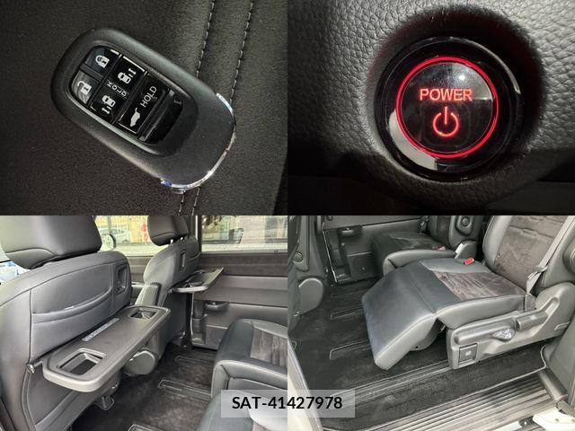 Honda STEP WGN 2023-10 8882314-21