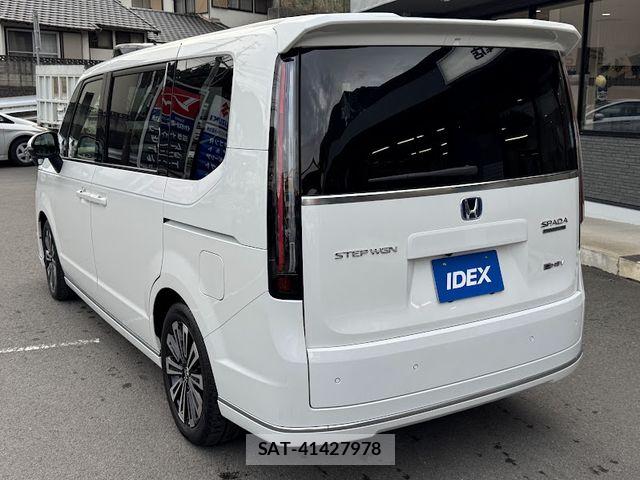 Honda STEP WGN 2023-10 8882314-2