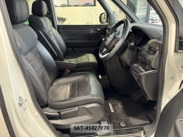 Honda STEP WGN 2023-10 8882314-8