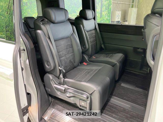 Honda STEP WGN 2025-02 8882313-9