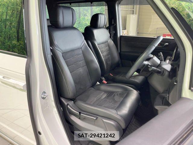 Honda STEP WGN 2025-02 8882313-8