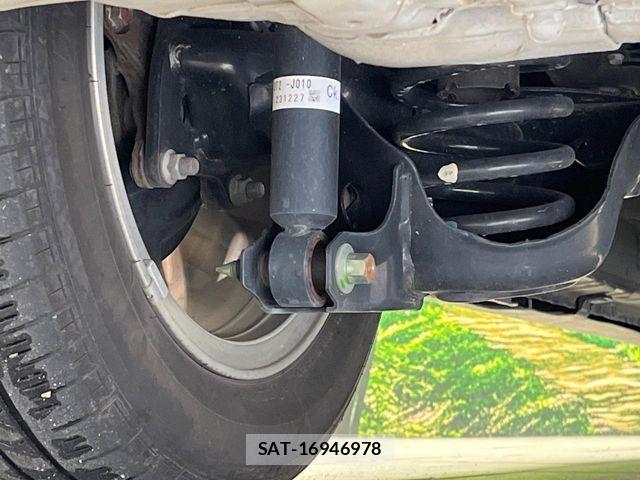 Honda STEP WGN 2024-01 8882318-19
