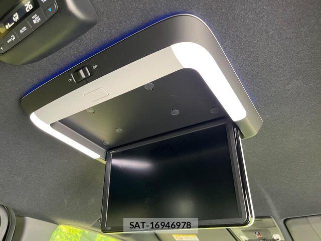 Honda STEP WGN 2024-01 8882318-3