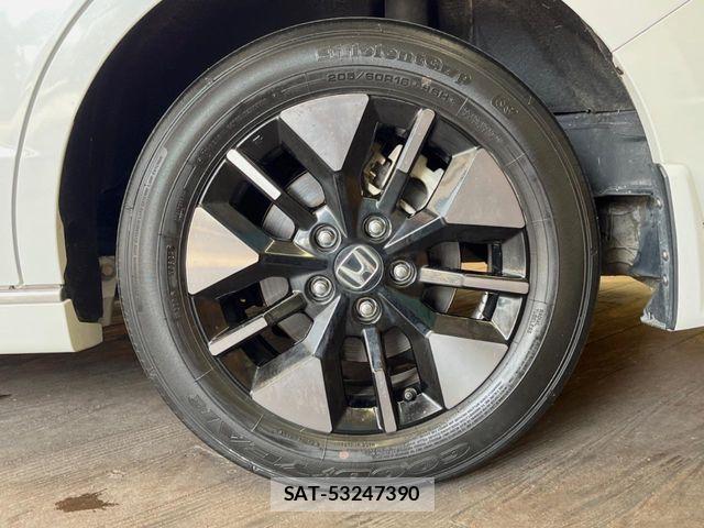 Honda STEP WGN 2024-03 8882317-15