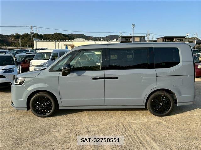 Honda STEP WGN 2026-05 8882312-10