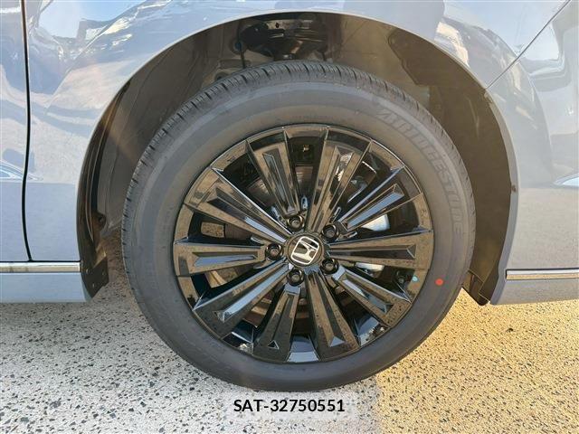 Honda STEP WGN 2026-05 8882312-14